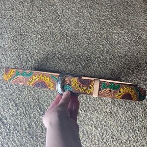 Hand tooled leather sunflower belt Vintage silver buckle